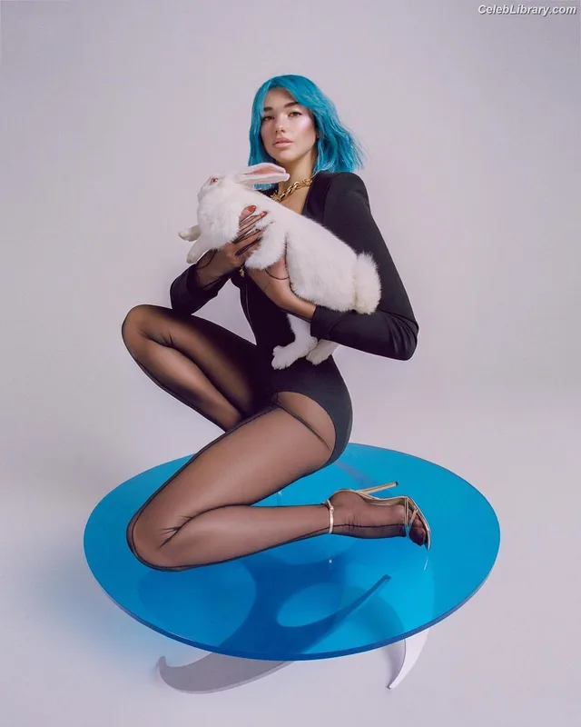 Dua Lipa photo 11 of 7804