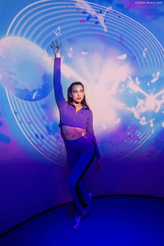 Dua Lipa photo 7 of 7804