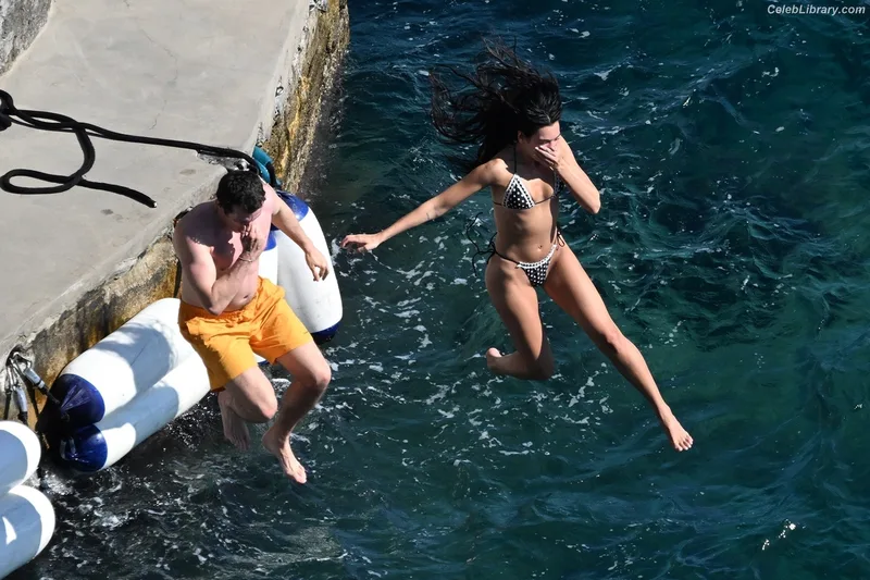 Dua Lipa photo 16 of 7804