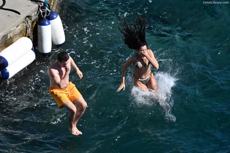 Dua Lipa photo 17 of 7804