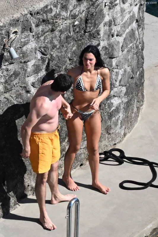 Dua Lipa photo 22 of 7804