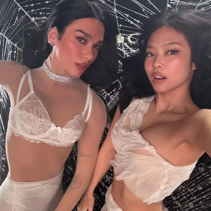 Dua Lipa photo 12 of 7804