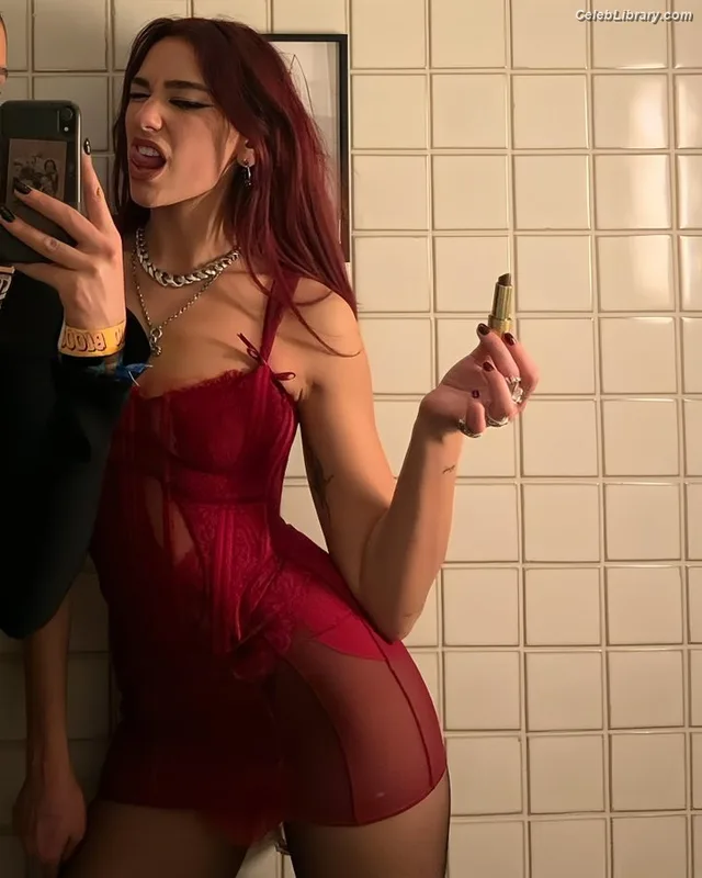 Dua Lipa photo 15 of 7804