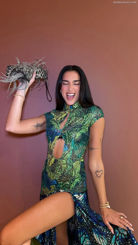 Dua Lipa photo 18 of 7804