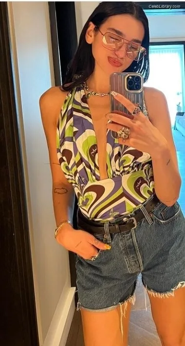 Dua Lipa photo 24 of 7804