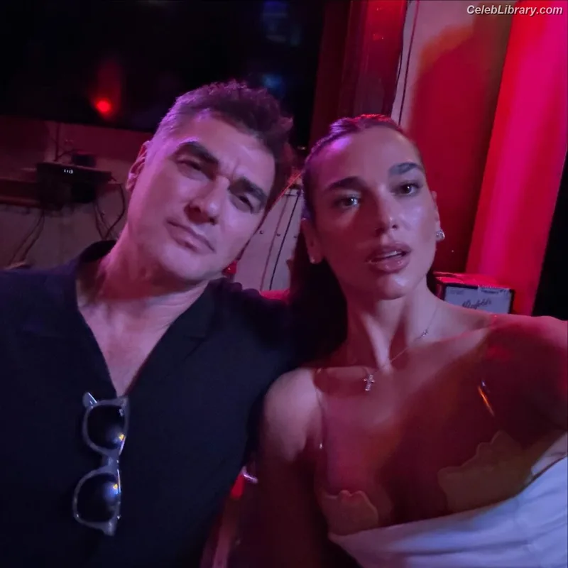 Dua Lipa photo 5 of 7804