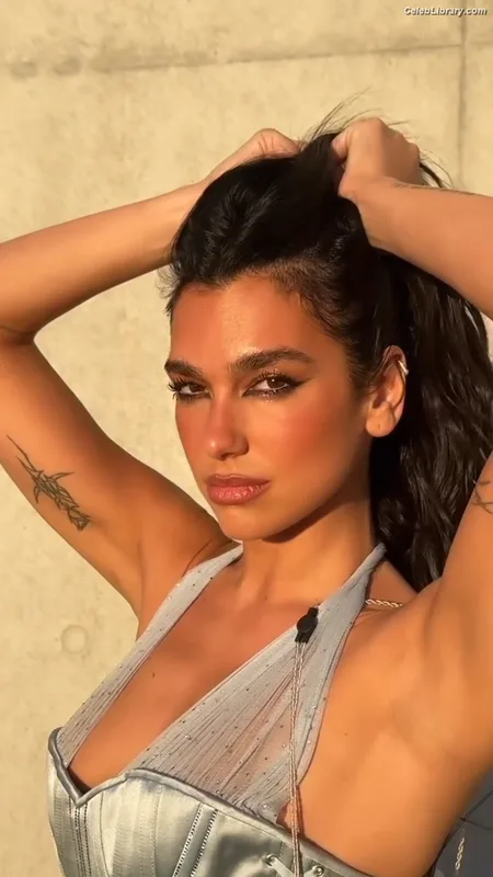 Dua Lipa photo 20 of 7804