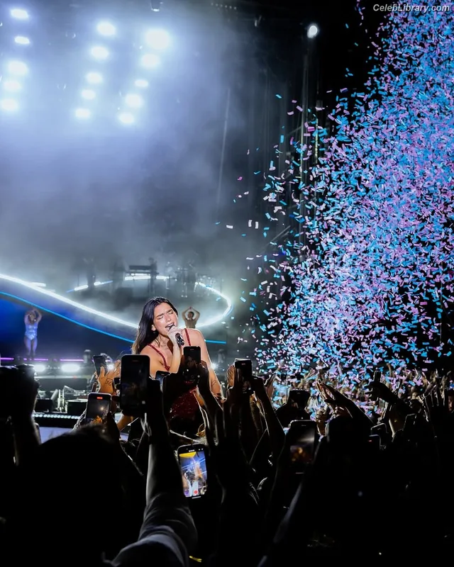 Dua Lipa photo 22 of 7804