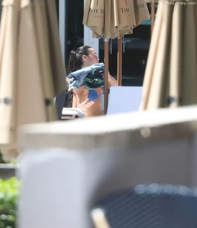 Dua Lipa photo 9 of 7804