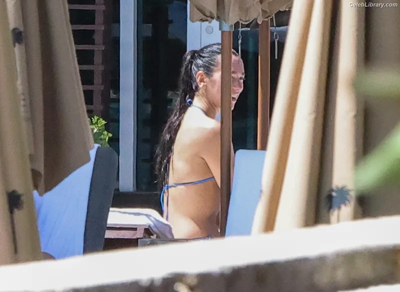Dua Lipa photo 19 of 7804