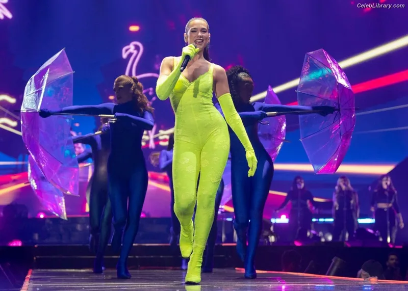 Dua Lipa photo 6 of 7804