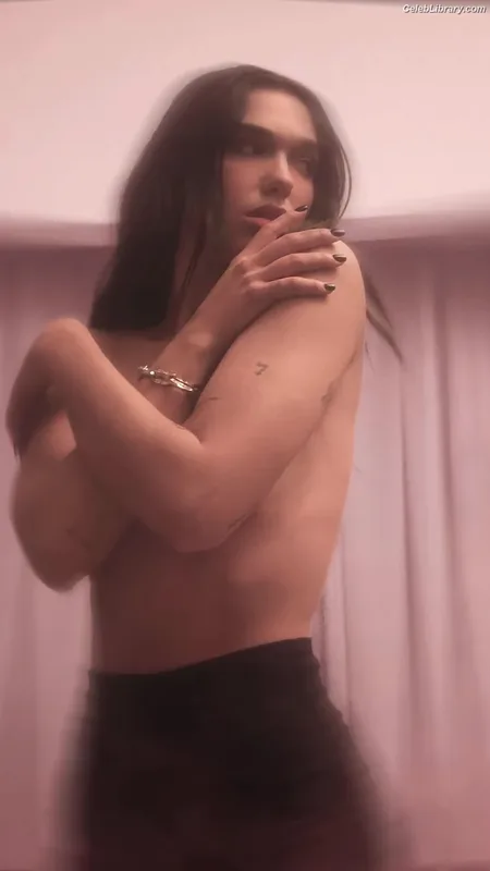 Dua Lipa photo 16 of 7804