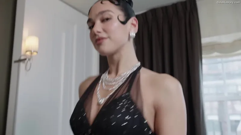 Dua Lipa photo 6 of 7804