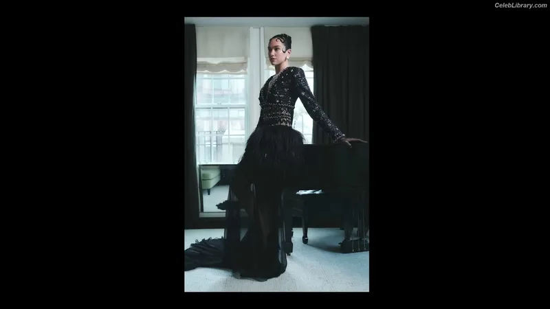 Dua Lipa photo 15 of 7804