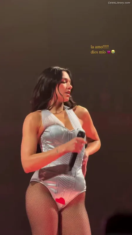 Dua Lipa photo 21 of 7804