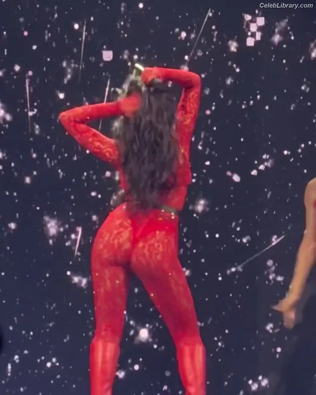 Dua Lipa photo 3 of 7804