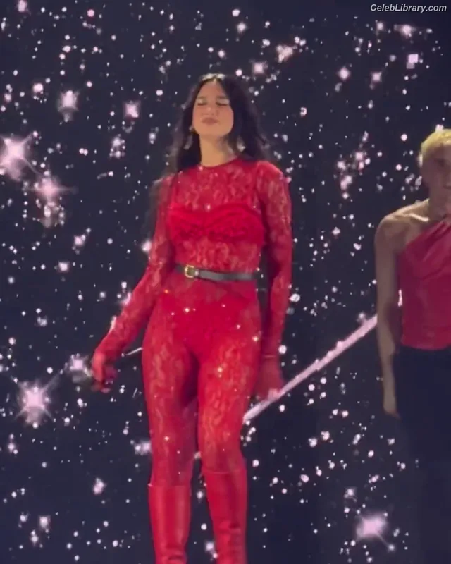 Dua Lipa photo 8 of 7804