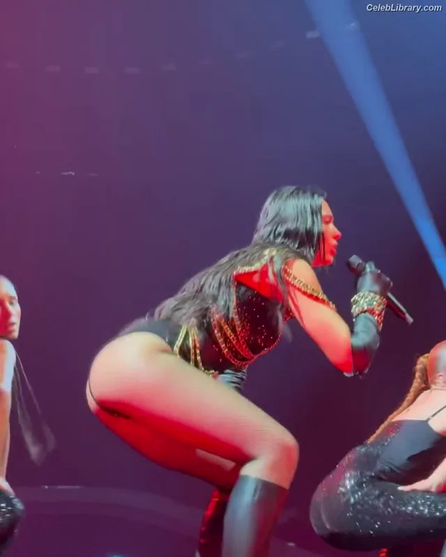 Dua Lipa photo 13 of 7804