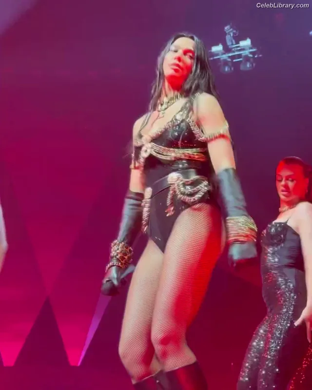 Dua Lipa photo 18 of 7804