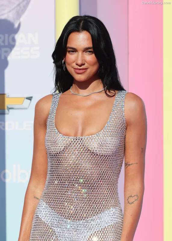 Dua Lipa photo 20 of 7804