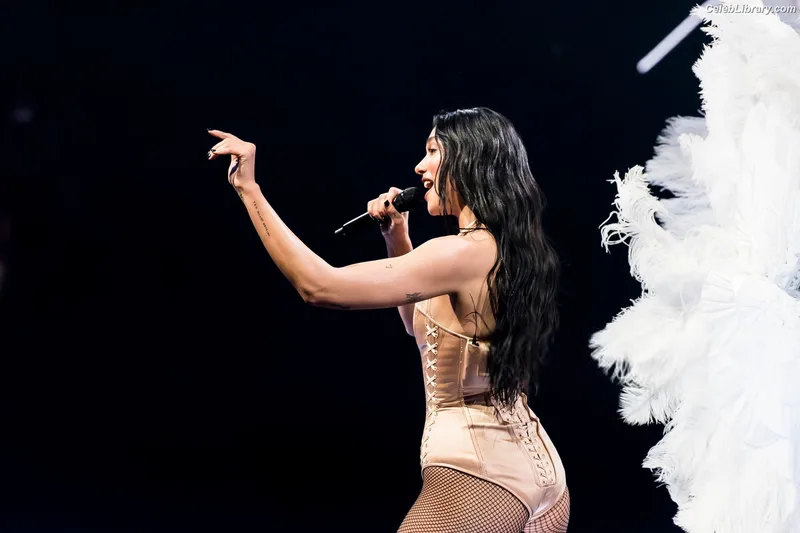 Dua Lipa photo 24 of 7804