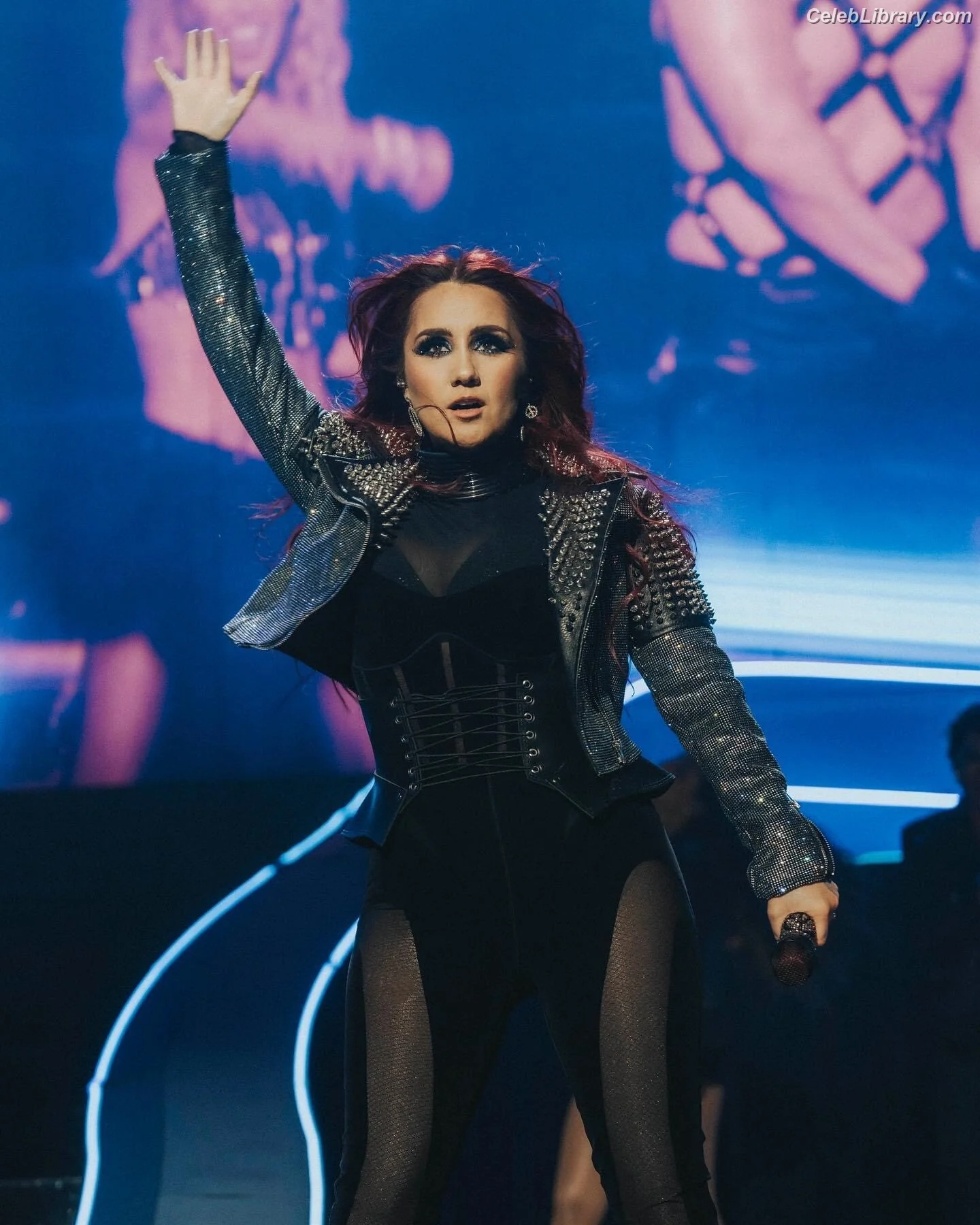 Dulce Maria photo 22 of 27