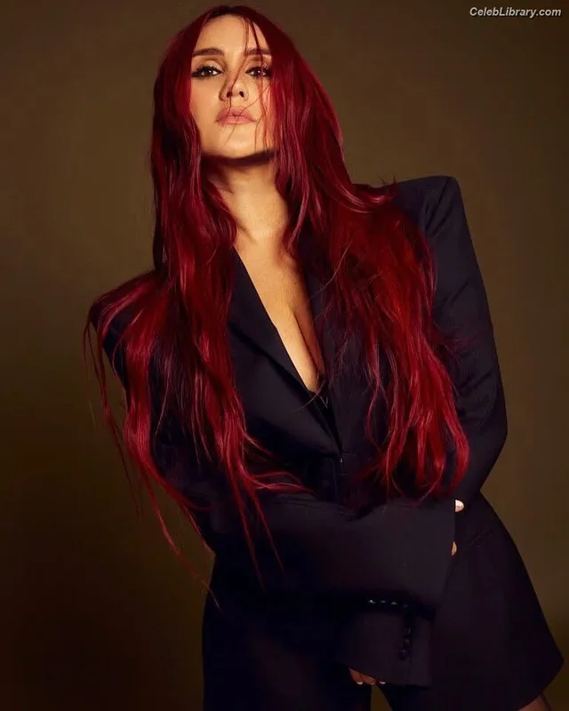 Dulce Maria photo 16 of 28