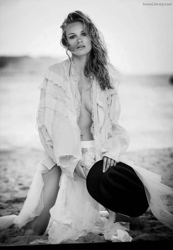 Edita Vilkeviciute photo 11 of 65