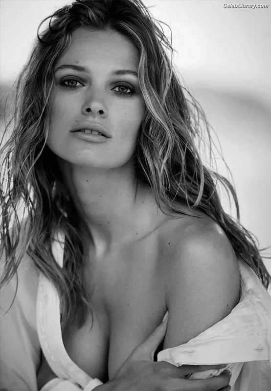 Edita Vilkeviciute photo 12 of 65