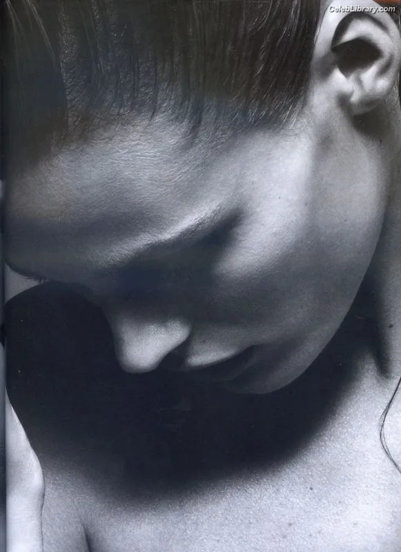 Edita Vilkeviciute photo 15 of 65