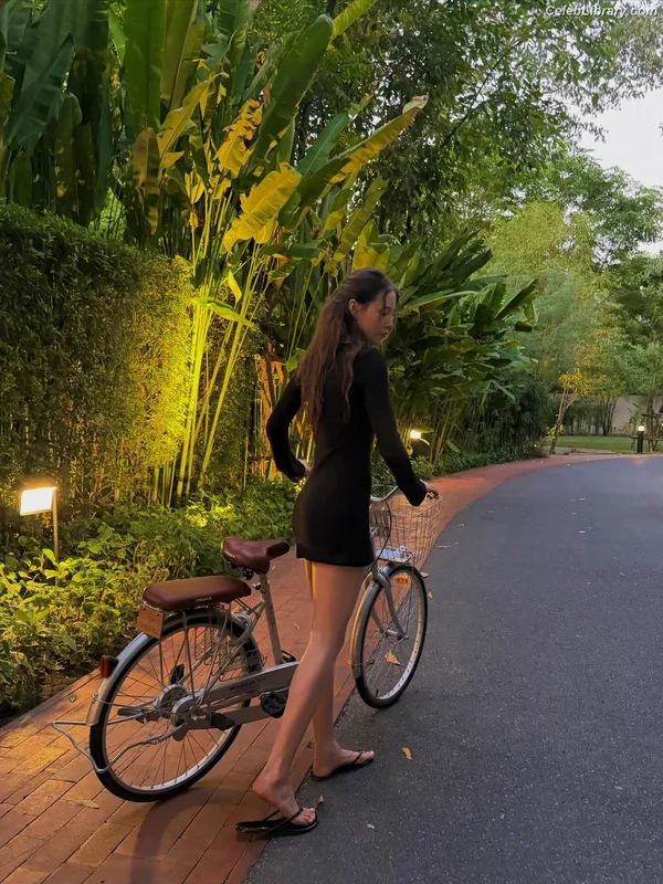 Eileen Gu (谷爱凌) photo 9 of 168