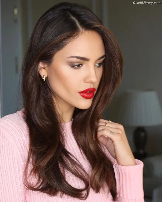 Eiza Gonzalez photo 5 of 1935