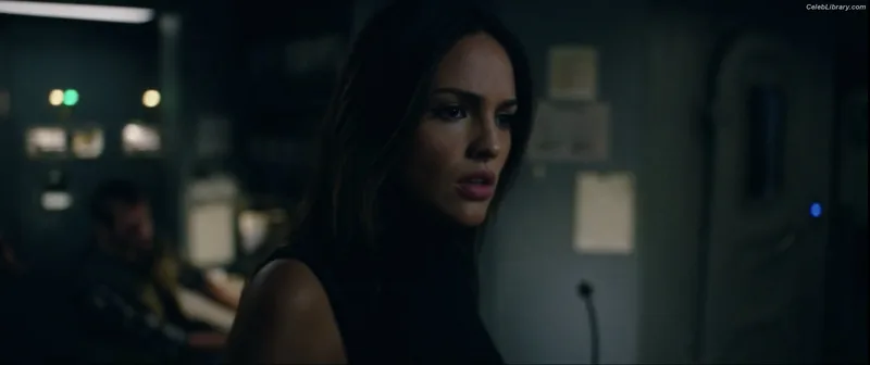 Eiza Gonzalez photo 21 of 1935
