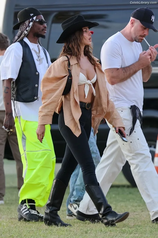 Eiza Gonzalez photo 11 of 1935