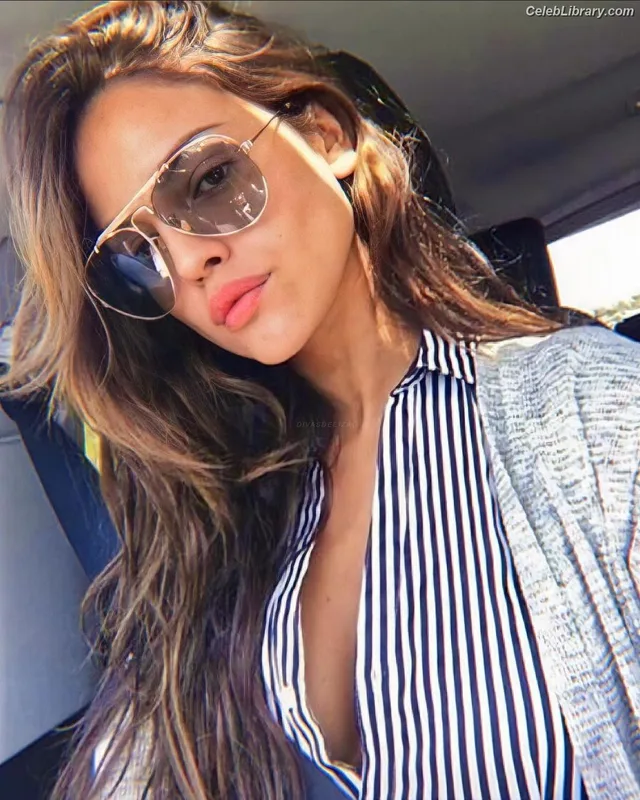 Eiza Gonzalez photo 6 of 1935