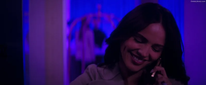 Eiza Gonzalez photo 16 of 1935