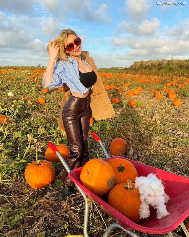Eleanor Worthington Cox photo 11 of 49