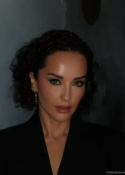 Elena Ora