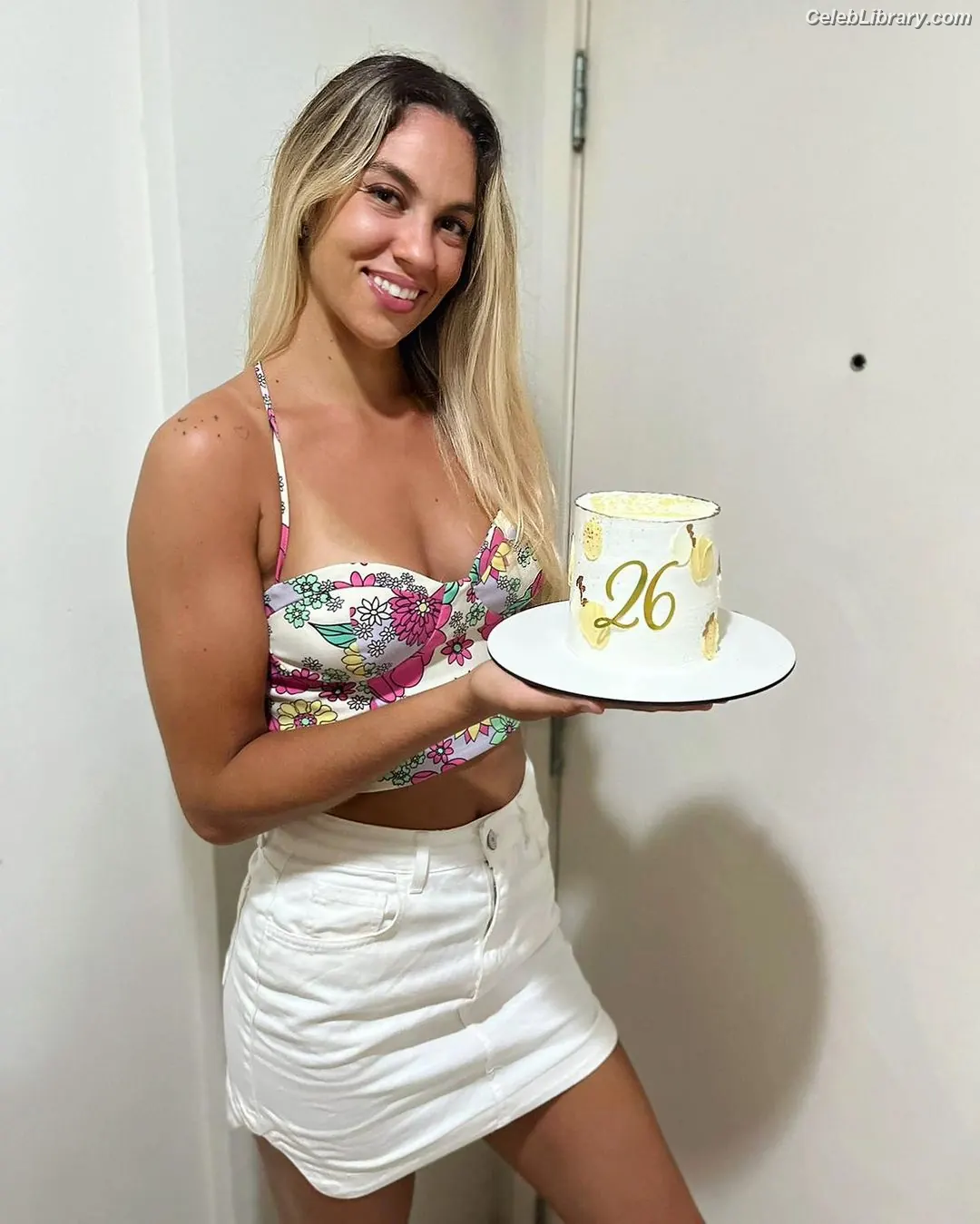 Elina Rodríguez photo 2 of 83