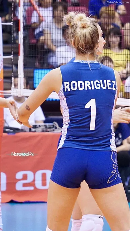 Elina Rodríguez photo 8 of 84