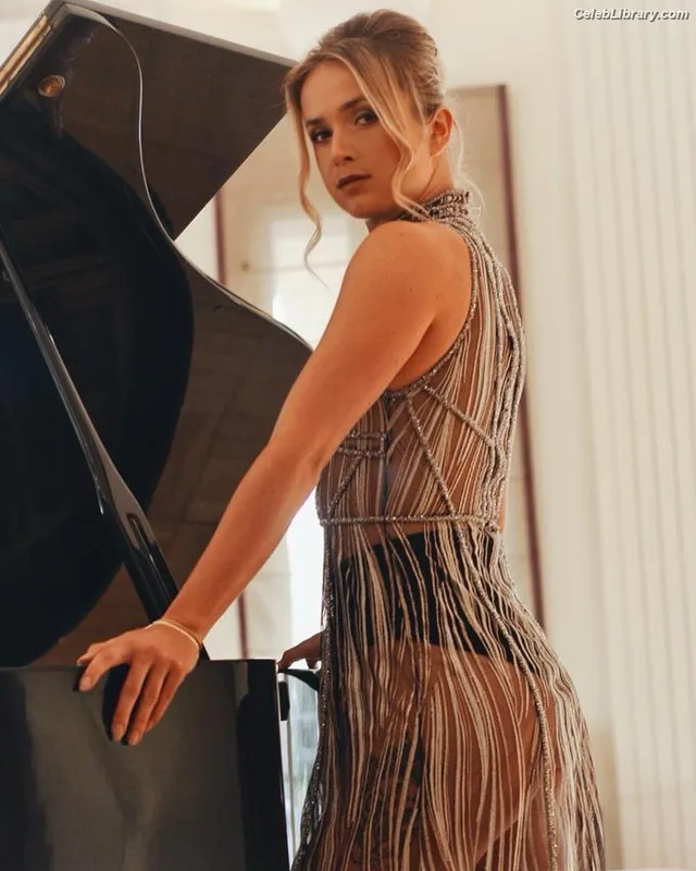 Elina Svitolina photo 7 of 73