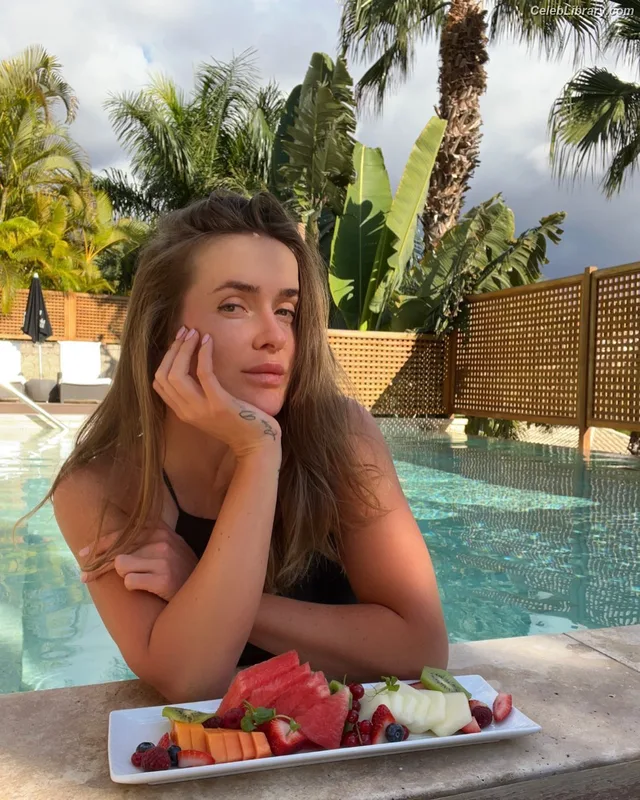 Elina Svitolina photo 3 of 73