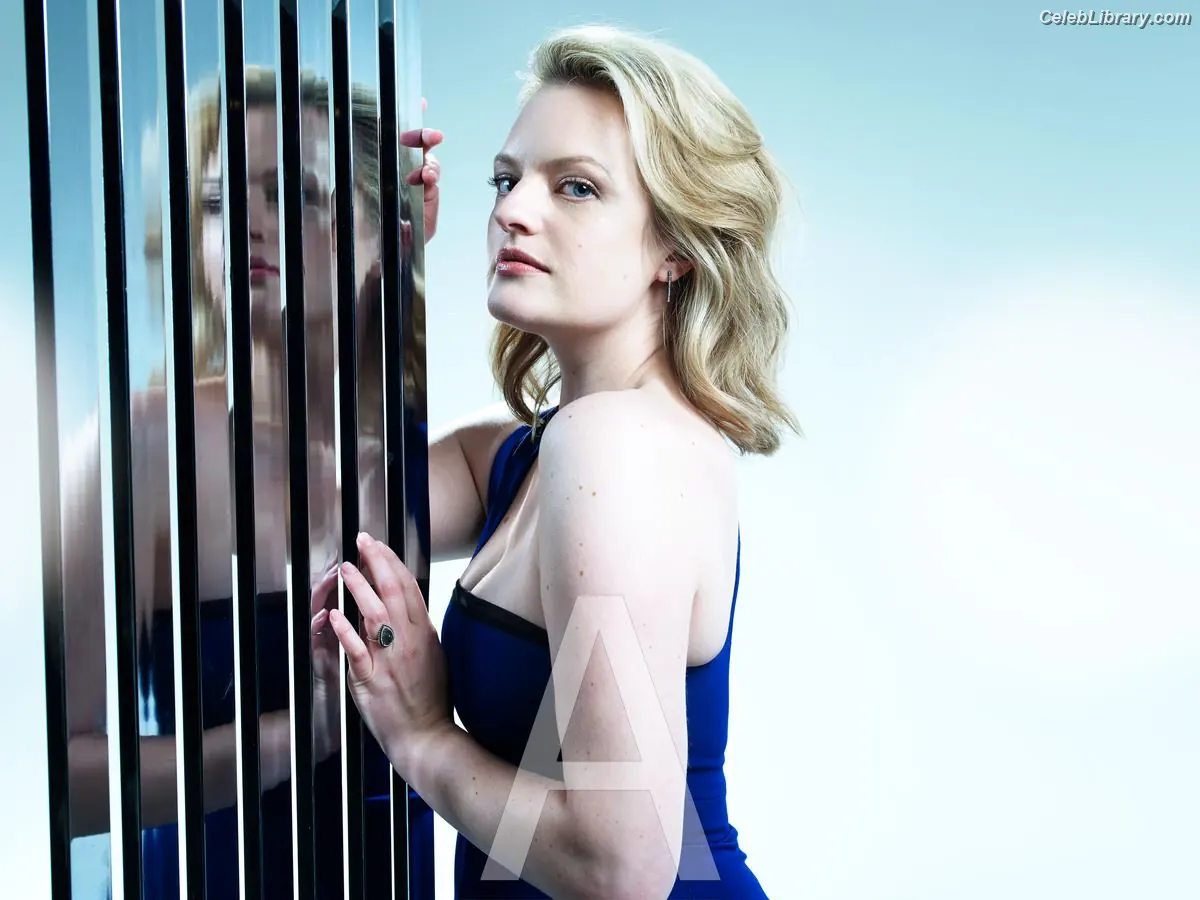 Elisabeth Moss photo 2 of 187