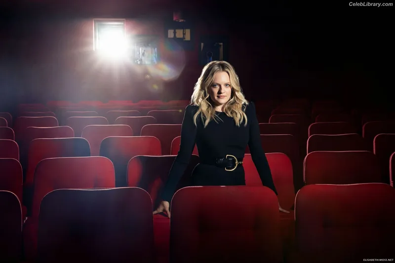 Elisabeth Moss photo 6 of 187