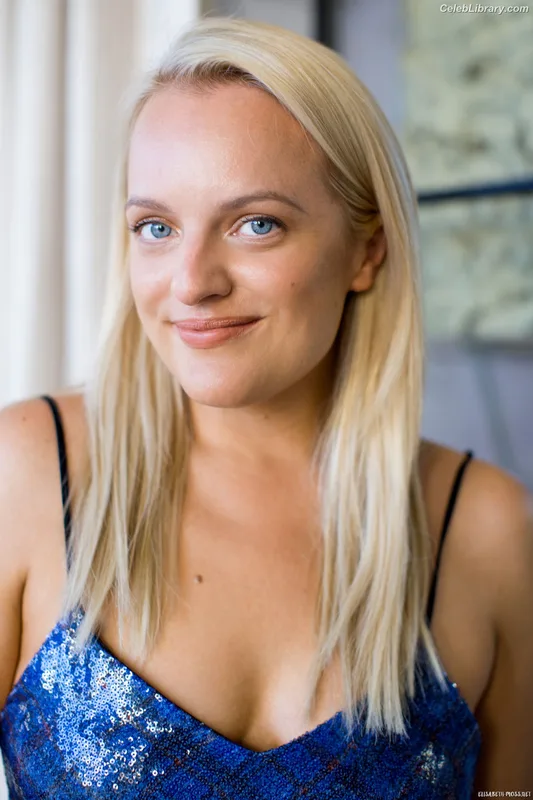 Elisabeth Moss photo 24 of 187