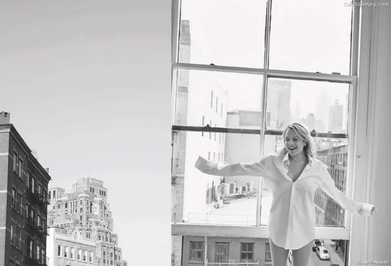 Elisabeth Moss photo 12 of 187
