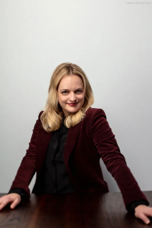 Elisabeth Moss photo 20 of 187