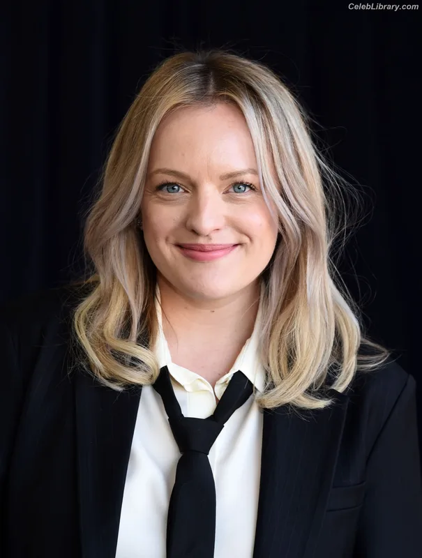 Elisabeth Moss photo 21 of 187