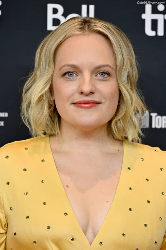 Elisabeth Moss photo 17 of 187