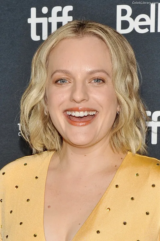 Elisabeth Moss photo 22 of 187